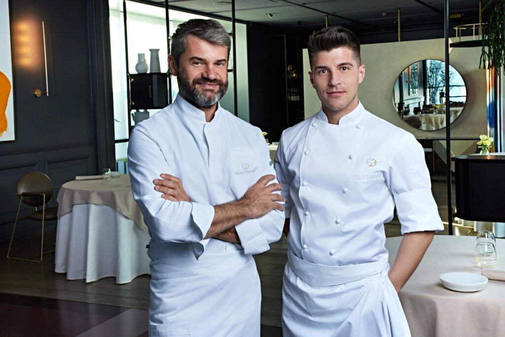 Momentum : Au Plaza Athénée, deux cuisines d&rsquo;exception se rencontrent le temps d&rsquo;une nuit